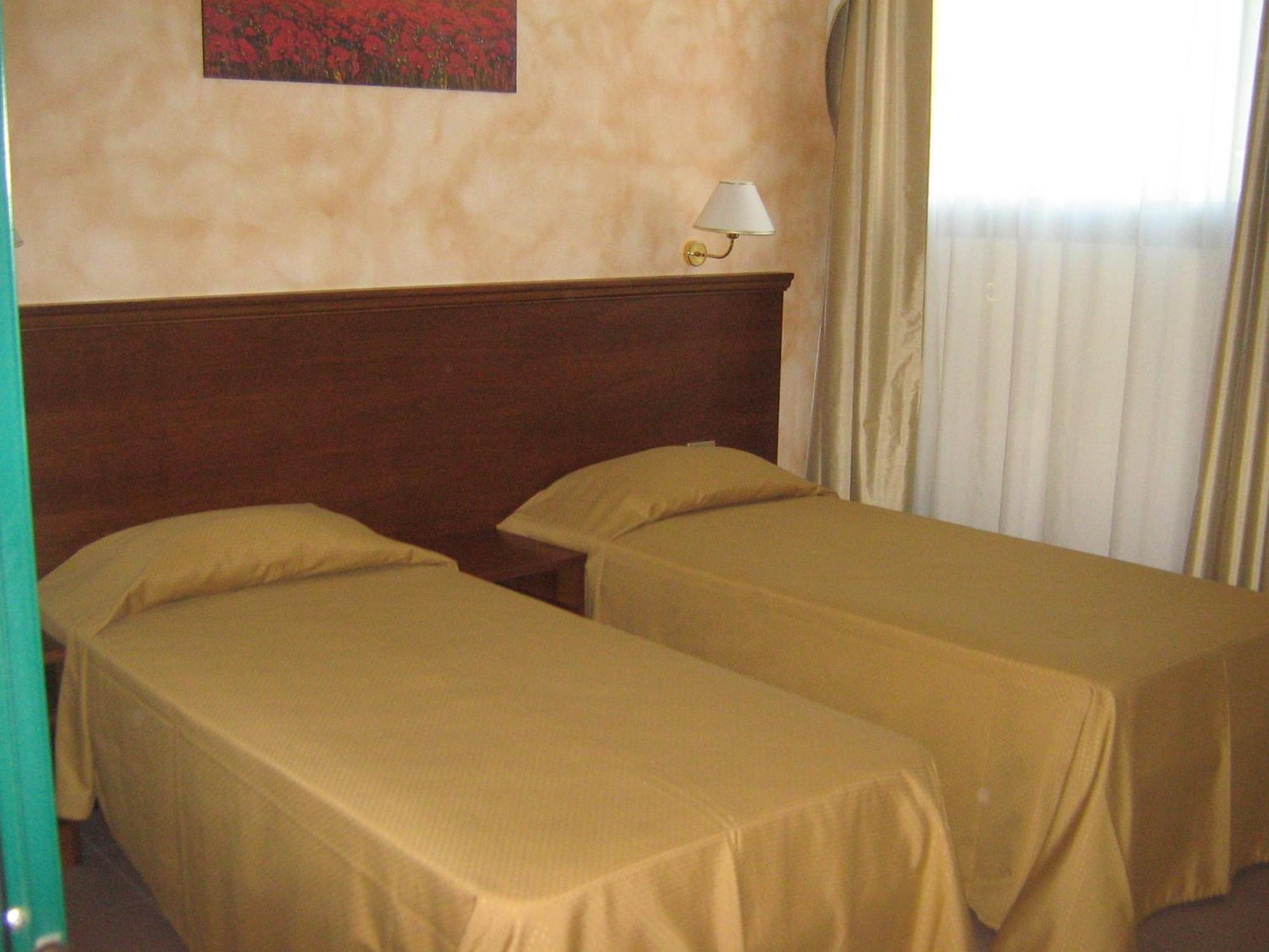 Hostiliae Ciminiera Hotel Ostiglia Екстериор снимка