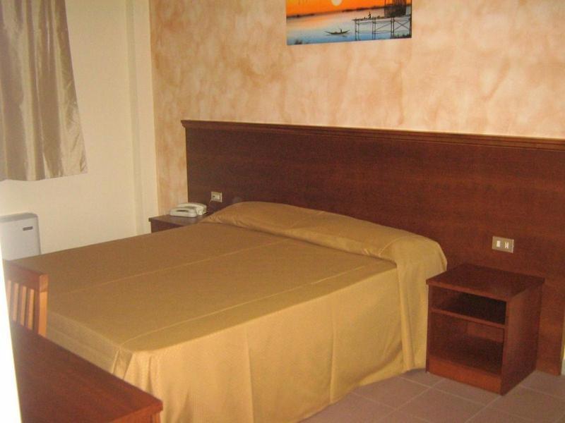 Hostiliae Ciminiera Hotel Ostiglia Екстериор снимка