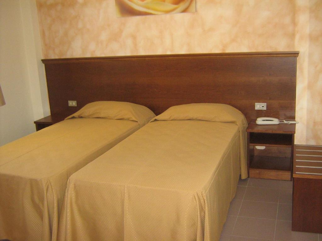 Hostiliae Ciminiera Hotel Ostiglia Стая снимка