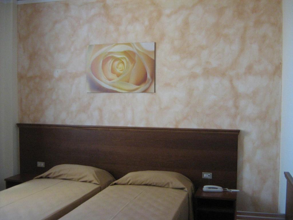 Hostiliae Ciminiera Hotel Ostiglia Стая снимка
